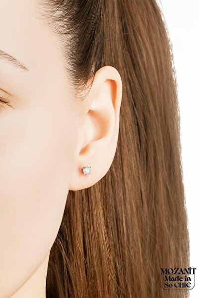 So CHIC... Elegant Mozanit 18 Ayar Beyaz Altın Kaplama Gümüş Tektaş Küpe