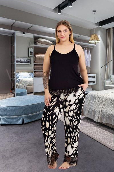 Truva XXL Plus Size Strappy Bottom Polka Dot Lace Detailed Pajama Set