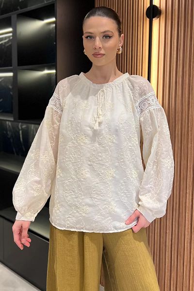 GÜLSELİ Bluză de damă cu mânecă cu balon din piatră brodata din dantela