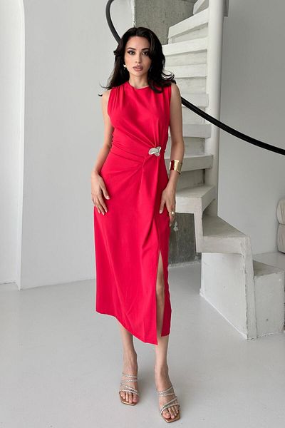 Serica Moda Red Buckle Pleat Detail Sleeveless Dress