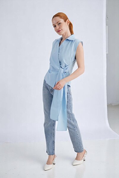 LE CARAMBOLE Women's Blue Collar Side Tie Detailed Sleeveless Poplin Woven Fabric Shirt