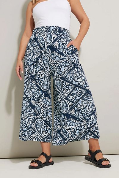 Stil Diva Plus Size Elastic Waist Pocket Patterned Capri Pants 145279