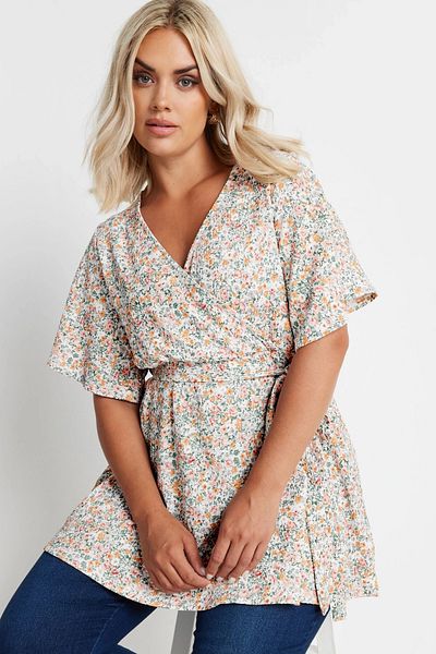 Stil Diva Plus Size Short Sleeve V-Neck Front Belted Pattern Skirt Flared Blouse 321935