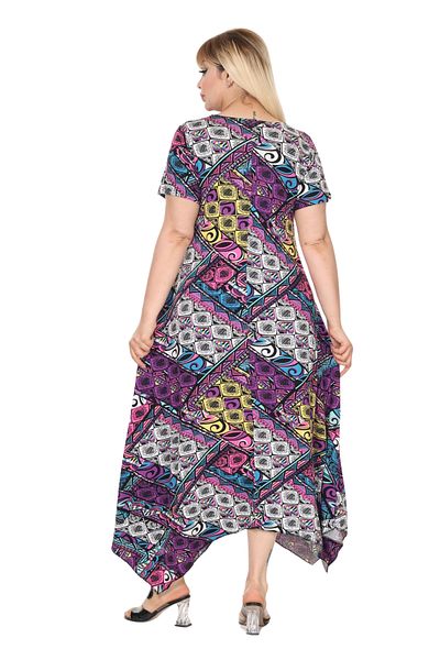 MELSAY Plus Size - Μωβ φόρεμα με στάμπα με ασύμμετρο κόψιμο και κοντό μανίκι