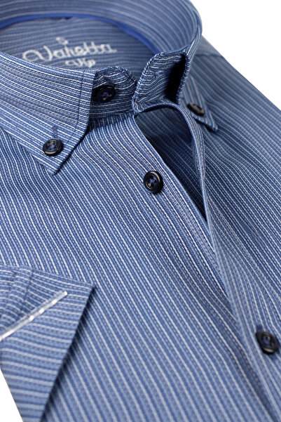 Varetta Чоловіча темно-синя короткорукавна сорочка з кишенями, широкого крою, з бавовняної тканини, в клітинку, для літа