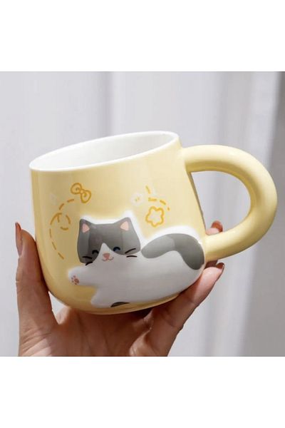 PUFO Cană ceramică Happy Kitty cu capac și linguriță pentru cafea sau ceai, 350 ml, galbenă