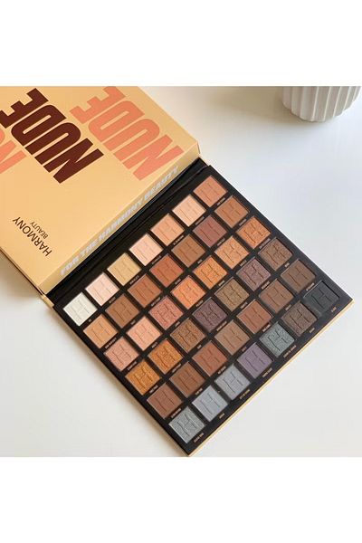 Harmony Beauty Harmony Beauty 42 Color Eyeshadow Palette