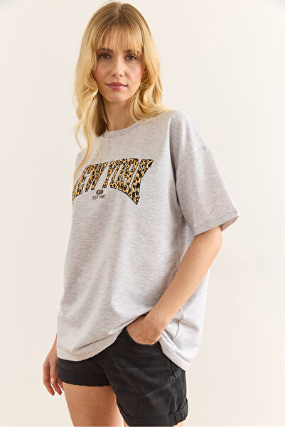 Olalook Women's Gray Melange Leopard New York Printed 2 Thread Comfortable Fit T-Shirt Tsh-19000849