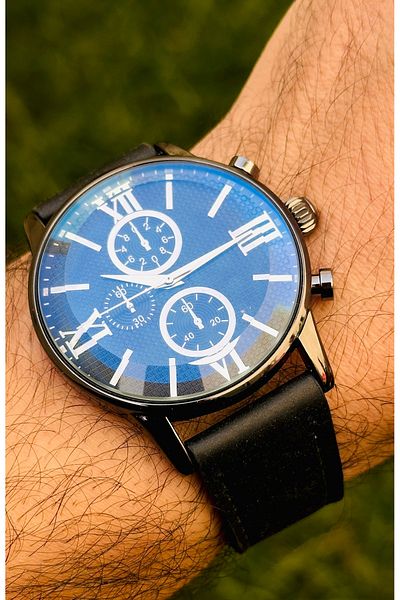 pullmarkt Moment Series - Leather Band - Men's Wrist Watch