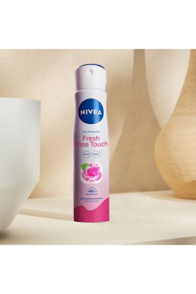 NIVEA Deodorant spray feminin Fresh Rose Touch