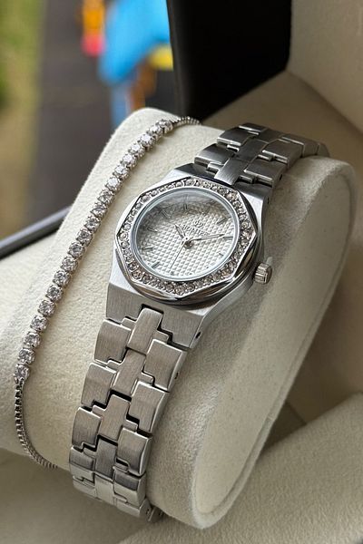 Homies Women's Wristwatch Special Gift Box and Bracelet for Mother's Day .Hm06354S01