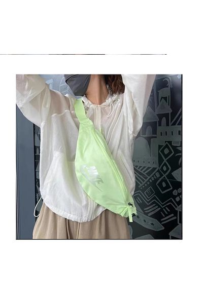 Nike Heritage Waist or Crossbody Bag(3 L)