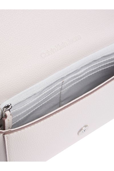 Calvin Klein Calvin Klein Minimal Monogram Ew Flap Ph/Cb19 Shoulder Bag