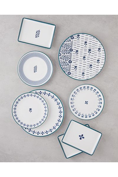 English Home Wells Porcelain Breakfast and Presentation Set 18 Pieces Blue for 6 People