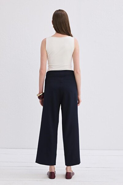 KADRİYE BAŞTÜRK Nicol Stitched Trousers Navy Blue