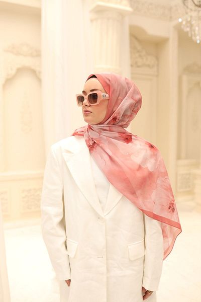Silk Home Magnolia Pattern Naria Shawl
