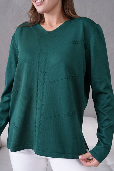 Lamierra Knitwear Young Mother Seasonal V-Neck Sweater