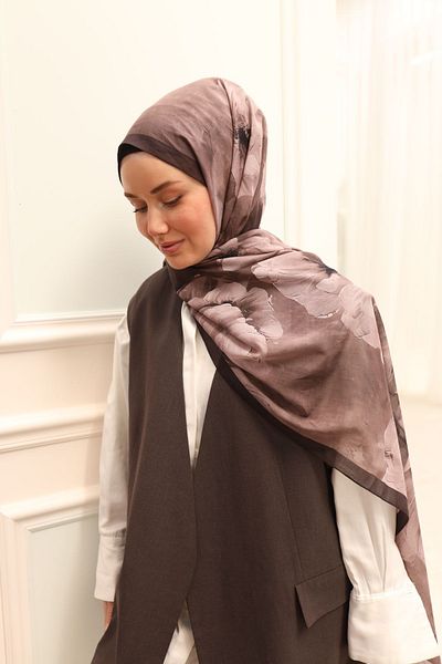Silk Home Magnolia Pattern Naria Shawl
