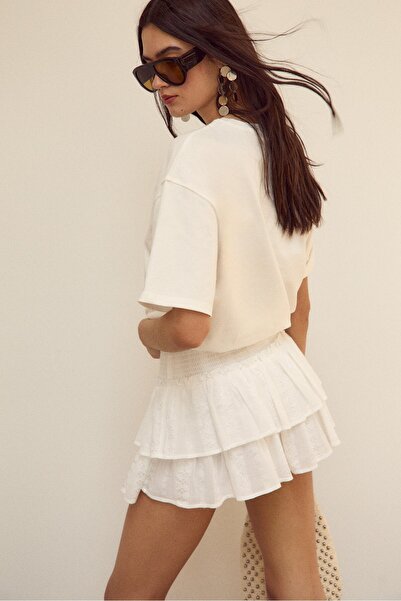 Stradivarius Volanlı dökümlü şort etek