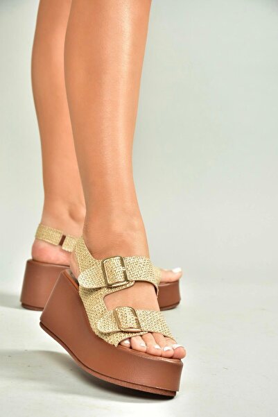 Fox Shoes U946418517 Бежеві жіночі туфлі на підборах з плетеним верхом