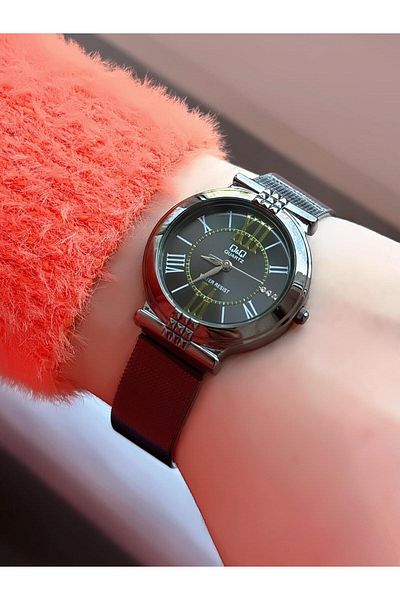 Q&Q Women's Straw Cord Wristwatch