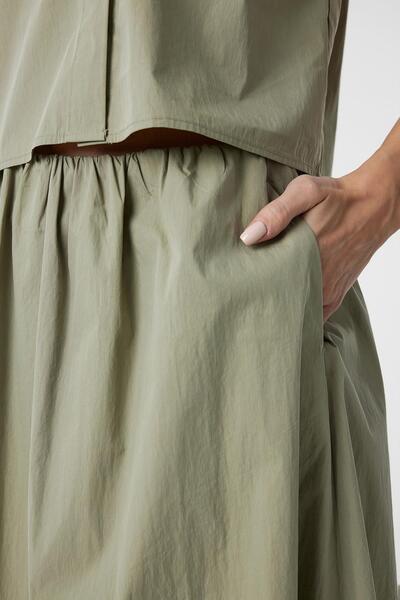 Antioch Green Women's Balloon Midi Skirt