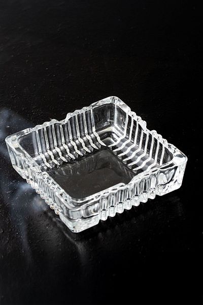 ALBETTO Klk-02 Crystal Glass Square Ashtray - Transparent Luxury Ash Tray 12X12 cm