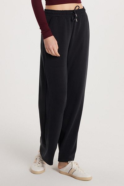 Tudors Women's Relax Fit Relaxed Cut Modal Fabric Elastic Waist Wide Leg Black Sweatpants