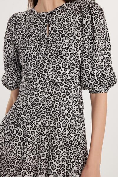 Tudors Kadın Regular Fit Klasik Kesim Balon Kol Leopar Desenli Elbise