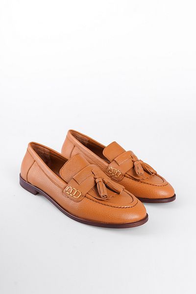 Capone Outfitters Δερμάτινο γυναικείο loafer με φούντες