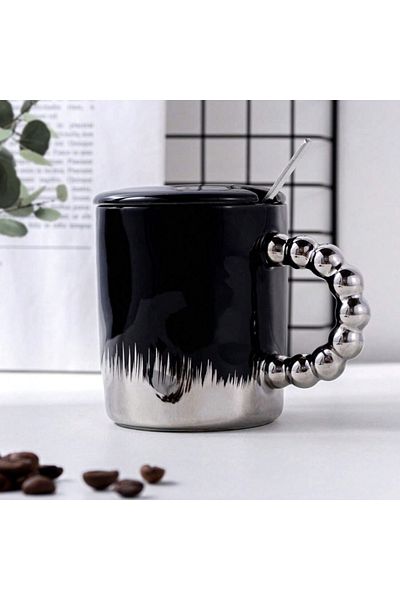 PUFO Cană ceramică Opulence cu capac și linguriță pentru cafea sau ceai, 250 ml, negru/argintiu