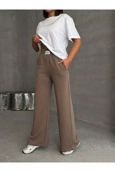 Cappmoda TKM-0048 Brown Destinatıon Is Done Εκτύπωση με έγχυση κειμένου Λεπτομέρεια ετικέτας μπλουζάκι με λαιμόκοψη