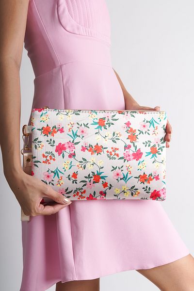 Capone Outfitters Paris Clutch für Damen – stilvolles und praktisches Design