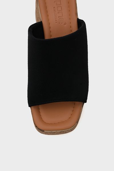 Capone Outfitters Maria Plateau-Damenhausschuhe aus Wildleder mit einem Riemen