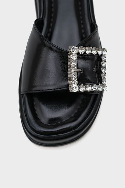 Capone Outfitters Margi Damen-Hausschuhe mit Keilabsatz und einem Riemen, Steinschnalle, Metallic
