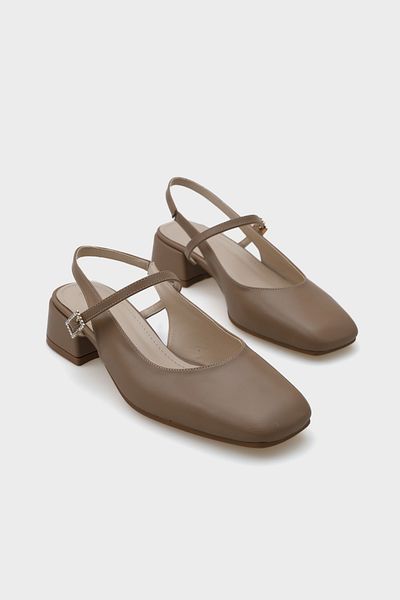 Capone Outfitters Shana Damenschuhe mit mittlerem Absatz und Mary Jane-Steinschnalle