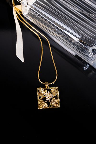 Zalifra Vintage Series, Stylish and Elegant Steel Necklace with Grape and Leaf Figures