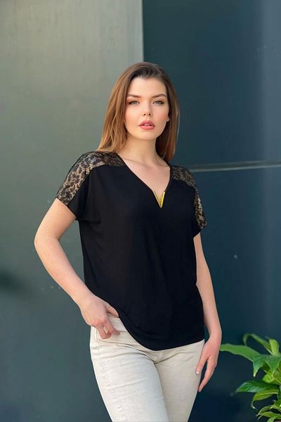 aytemas Shoulders Patterned Blouse with Collar Accessories