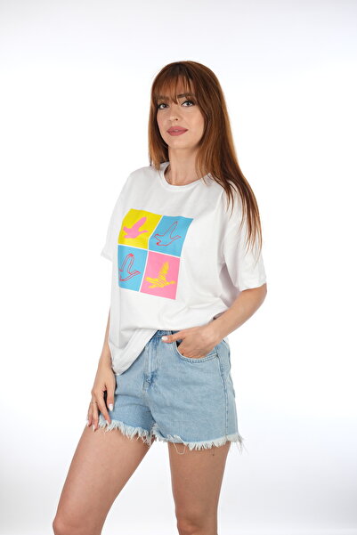 Alviora White Vintage Printed T-shirt