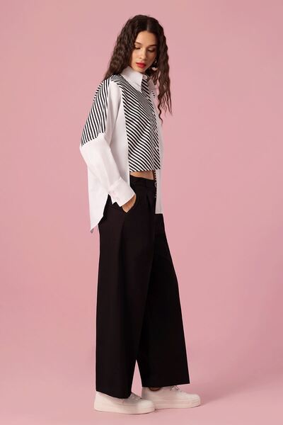 UPGRADE Asimetrik Parçalı Çizgili Gömlek Ekru
