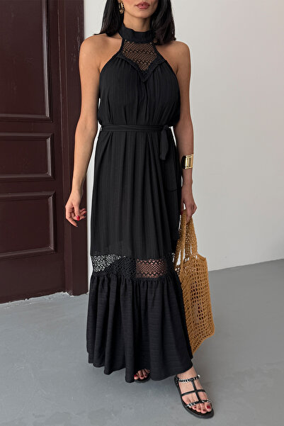 Ortaya Çık Black Halter Neck Guipure Detailed Dress