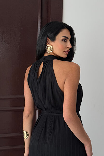 Ortaya Çık Black Halter Neck Guipure Detailed Dress