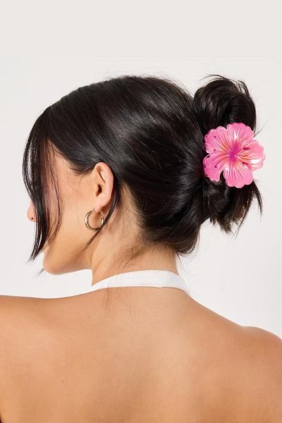 New Obsessions Tropical Hibiscus Strawberry Latch Buckle