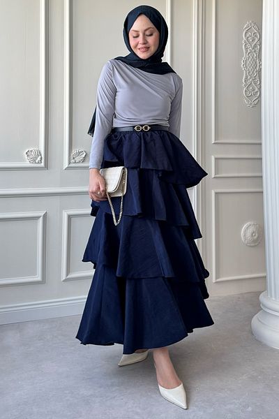 InStyle بلوزة ساندي رمادية مجمعة