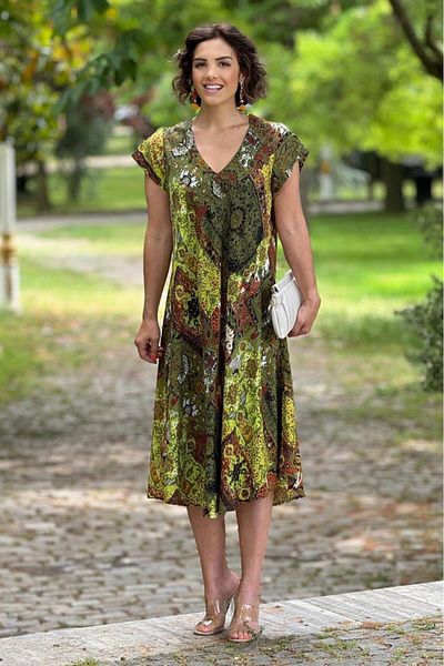 Nevin Kaya Moda Rochie Afitap verde cu model chihlimbar