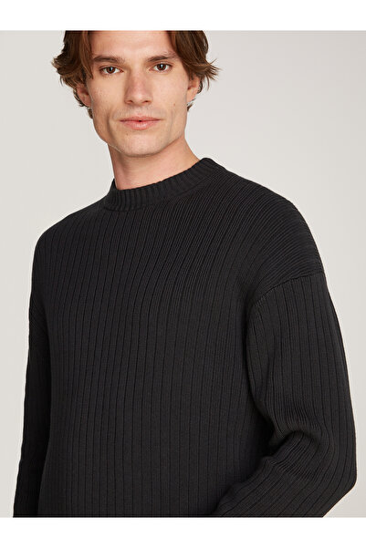 Calvin Klein Men Black Linear Pullover Sweater