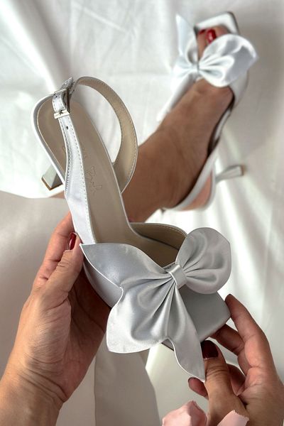 Shoebutik Sandale cu toc pentru femei Lotus Silver Satin Bow Detail