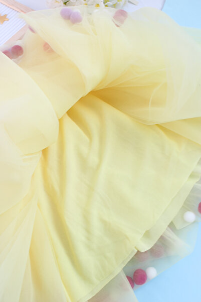 VİTRİNMİXMİNİ PONPONLU VE KURDELA DETAYLI SARI RENK KIZ ÇOCUK TÜTÜ ETEK-ASTARLI