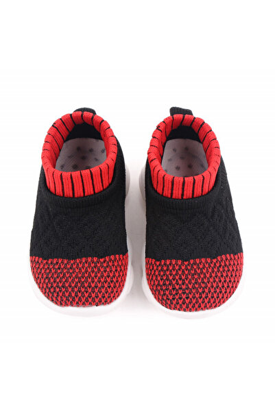 Superbaby Черни мокасини с червен шарка и неплъзгаща се подметка