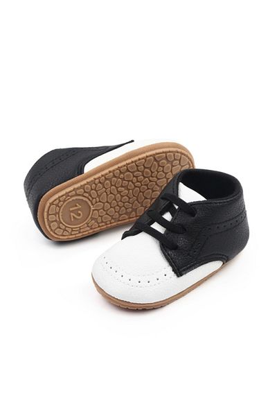 Superbaby White and black shoes with elastic laces for boys